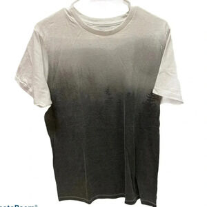 🔥 2 for  $15 Old Navy Men's Shirt🔥